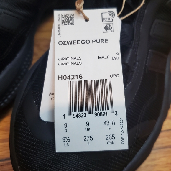 Adidas ozweego pure triple black men\'s sz 9.5 main image 5